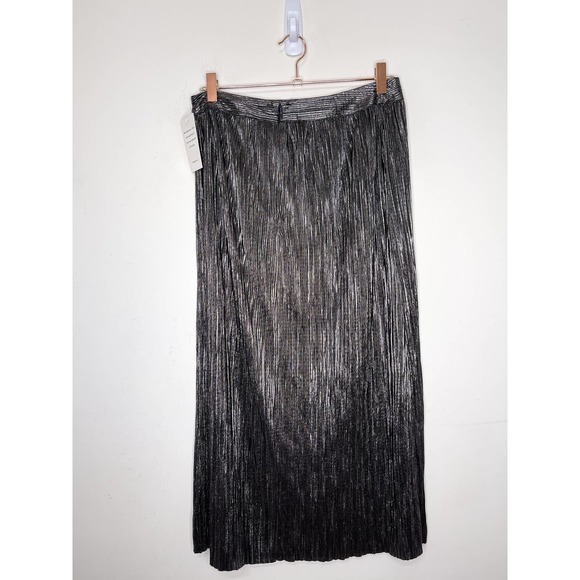 For Love & Lemons Marion Pleated Skirt in Black Metallic Size Large - Picture 4 of 4